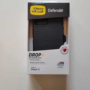 Otterbox Defender Series iPhone 13 Case BLACK Screenless Edition 77-85437